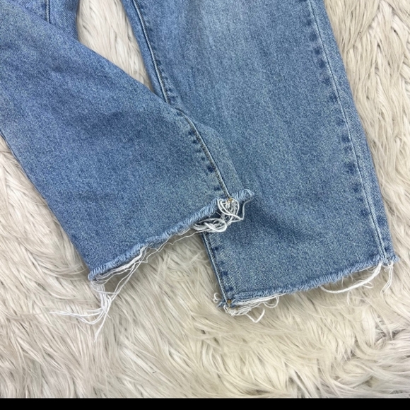 Urban Outfitters - BDG Women's Slim Straight Raw Hem Jeans - Picture 4 of 5